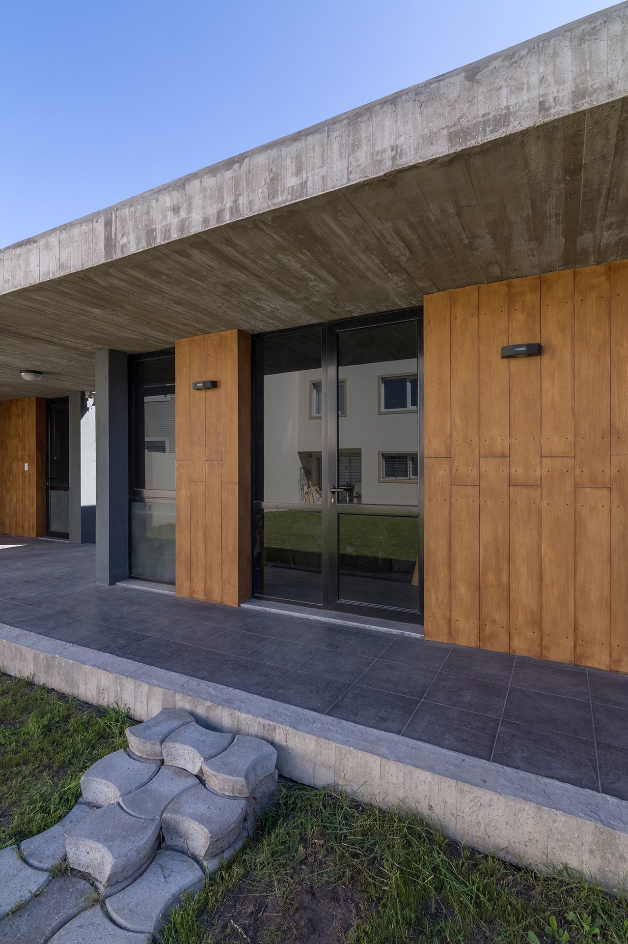 Atelier Gaël · Residential · Mar del Plata, Argentina — image 4 of 13