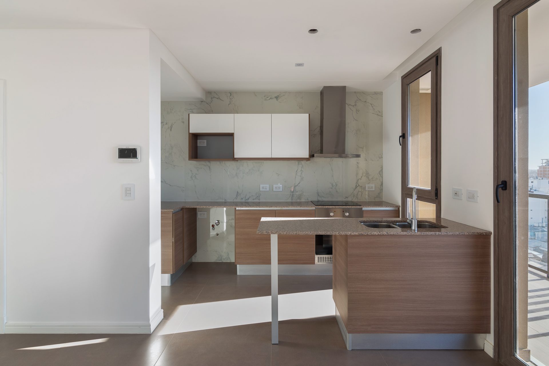 Building BIV · High-rise Building · Residential · Mar del Plata, Argentina — image 17 of 25