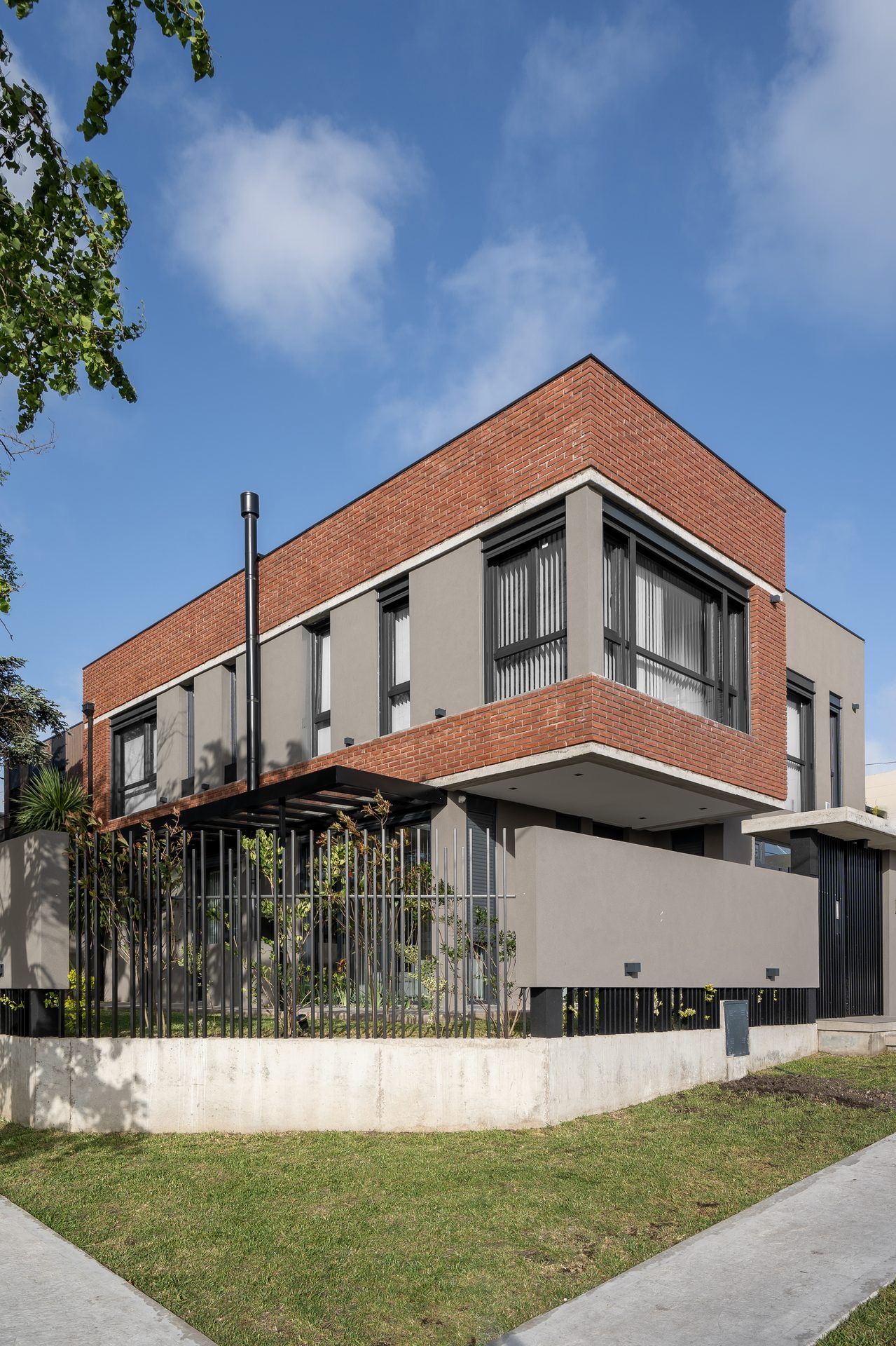 Arenales House · Houses · Mar del Plata, Argentina — image 4 of 16