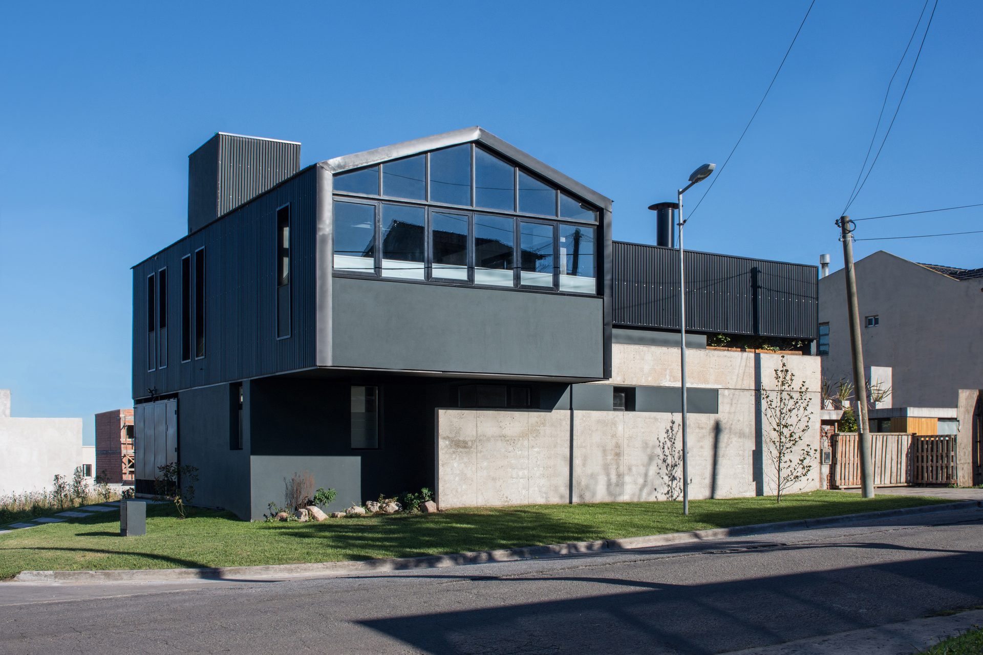 Porta House · Houses · Mar del Plata, Argentina — image 3 of 13