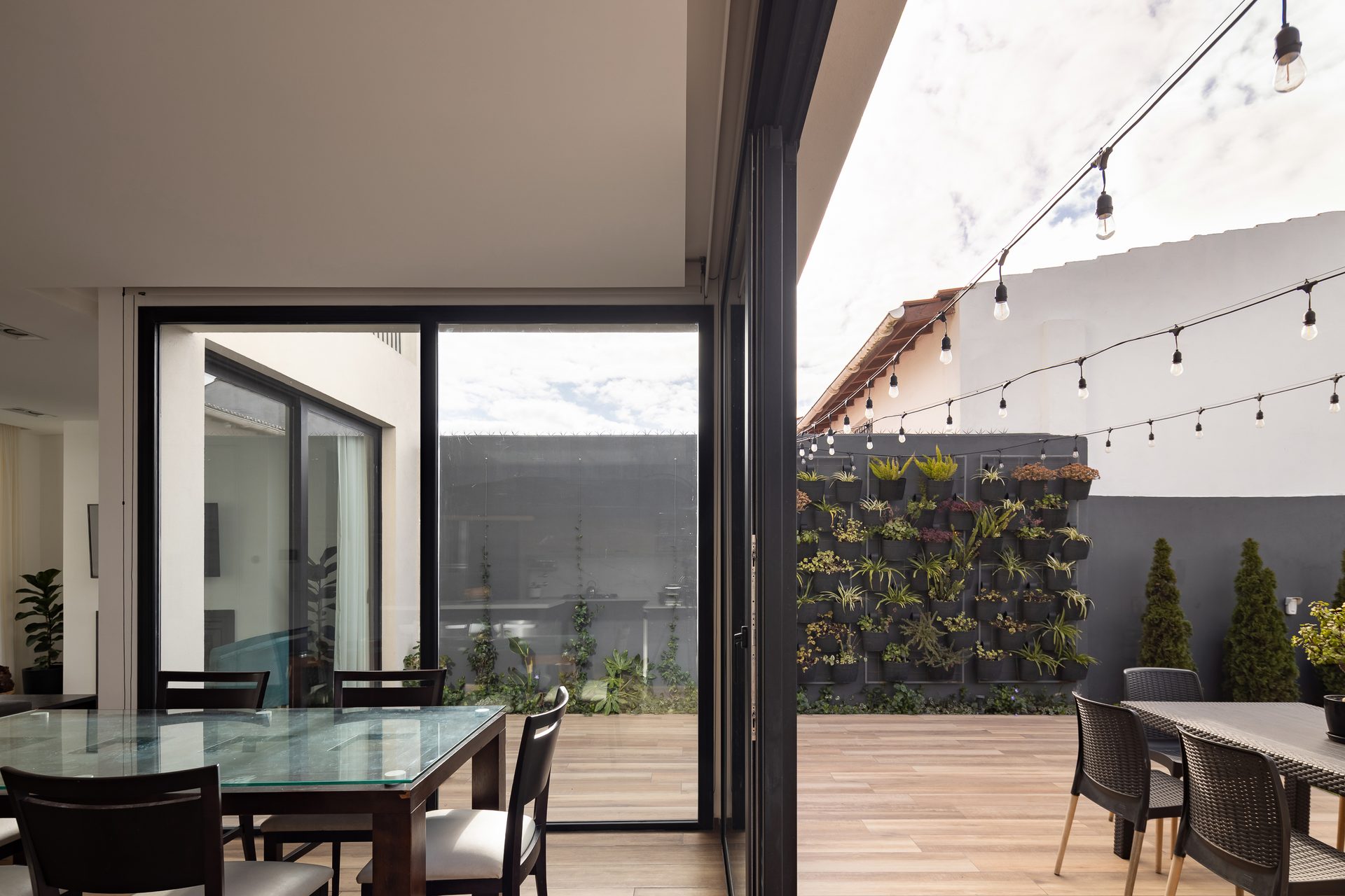 South House · Houses · Mar del Plata, Argentina — image 10 of 10