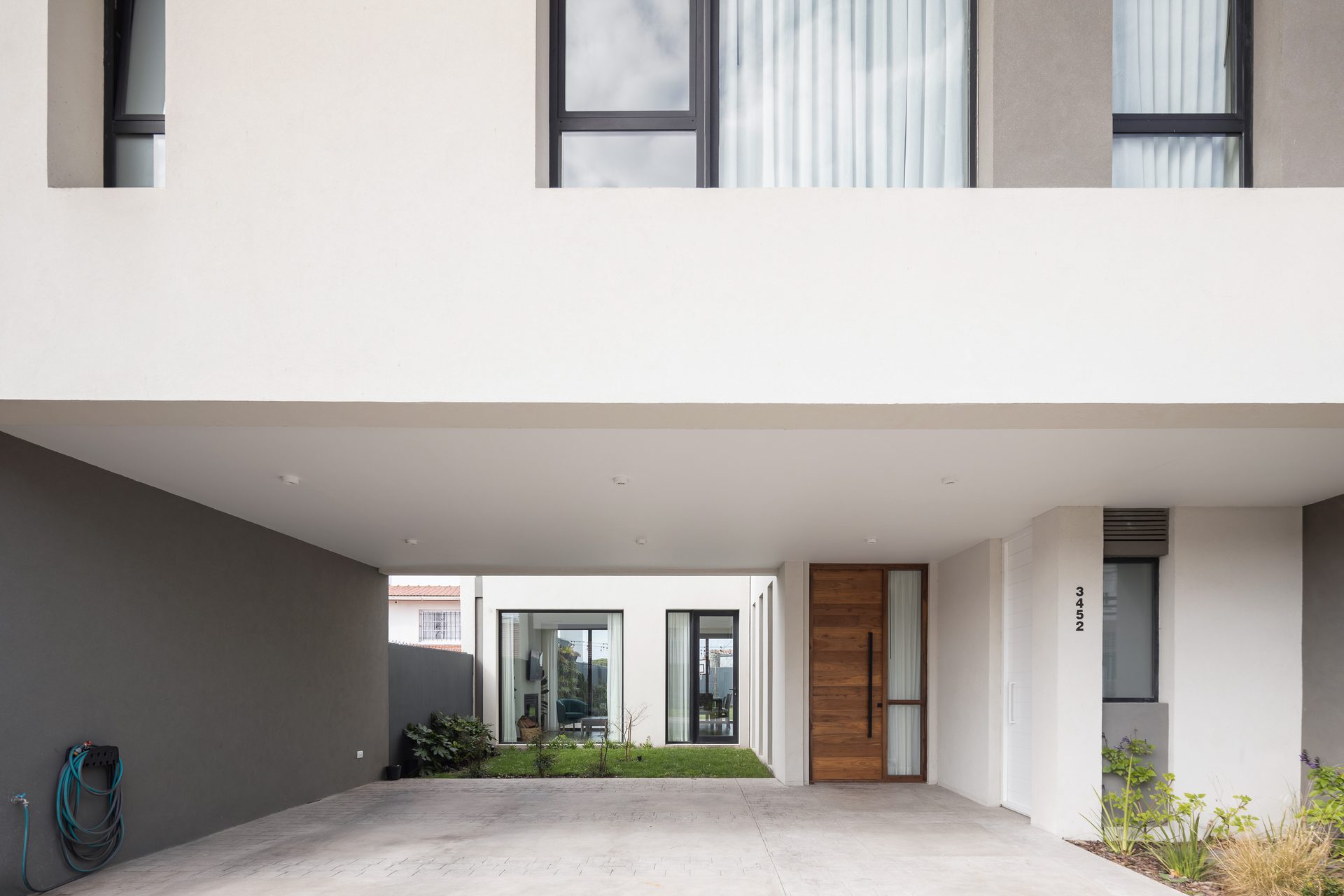 South House · Houses · Mar del Plata, Argentina — image 2 of 10