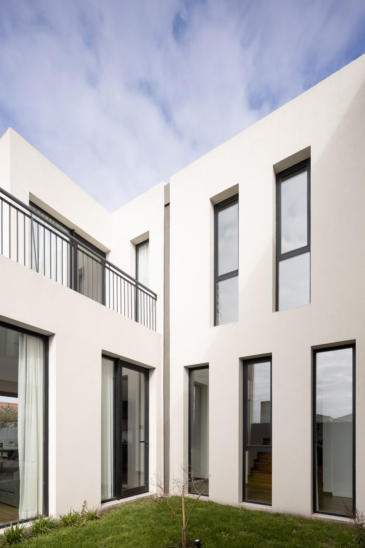 South House · Houses · Mar del Plata, Argentina — image 4 of 10