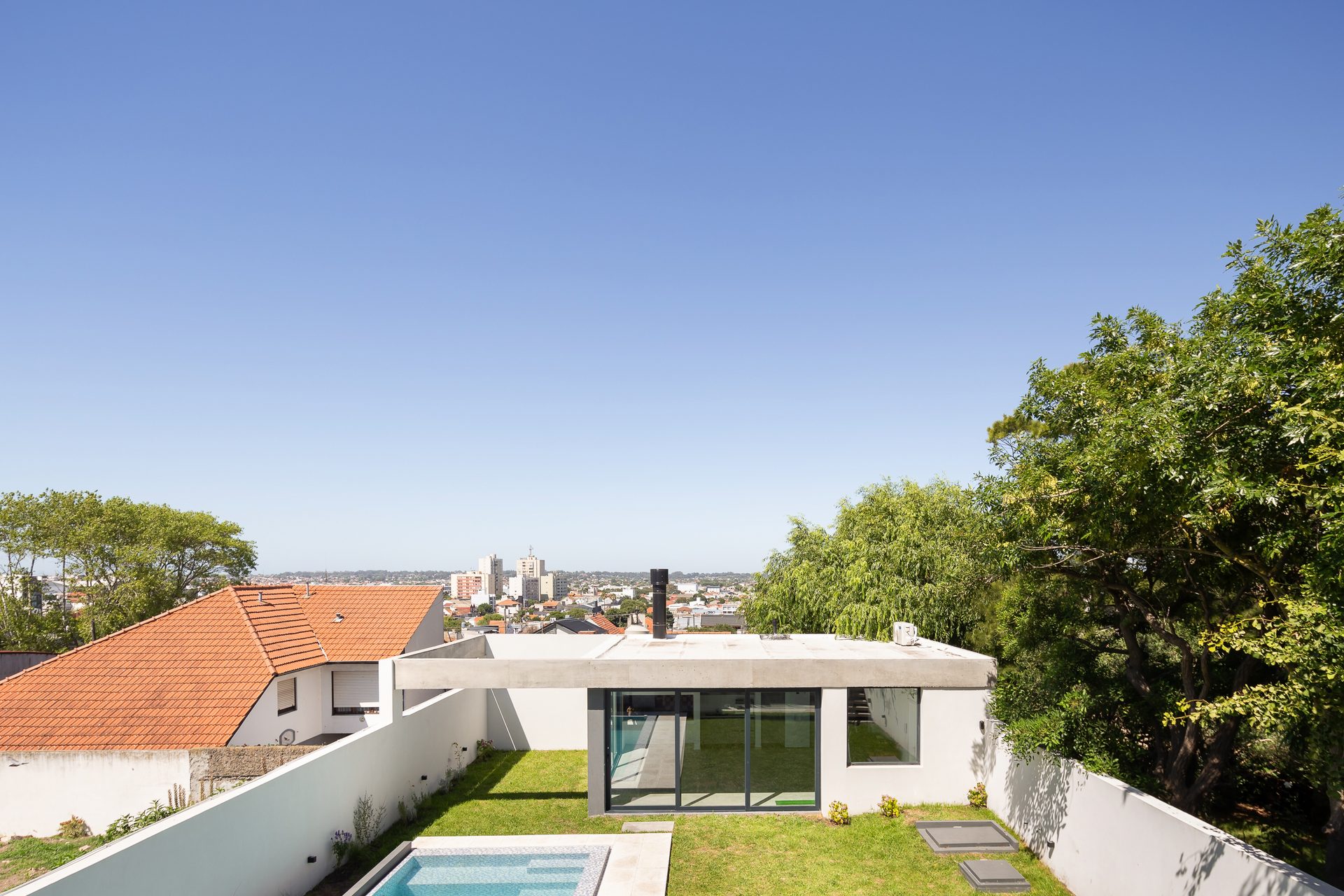 Larrea Houses · Vivienda multifamiliar · Hasta 3 niveles · Mar del Plata, Argentina — image 11 of 23