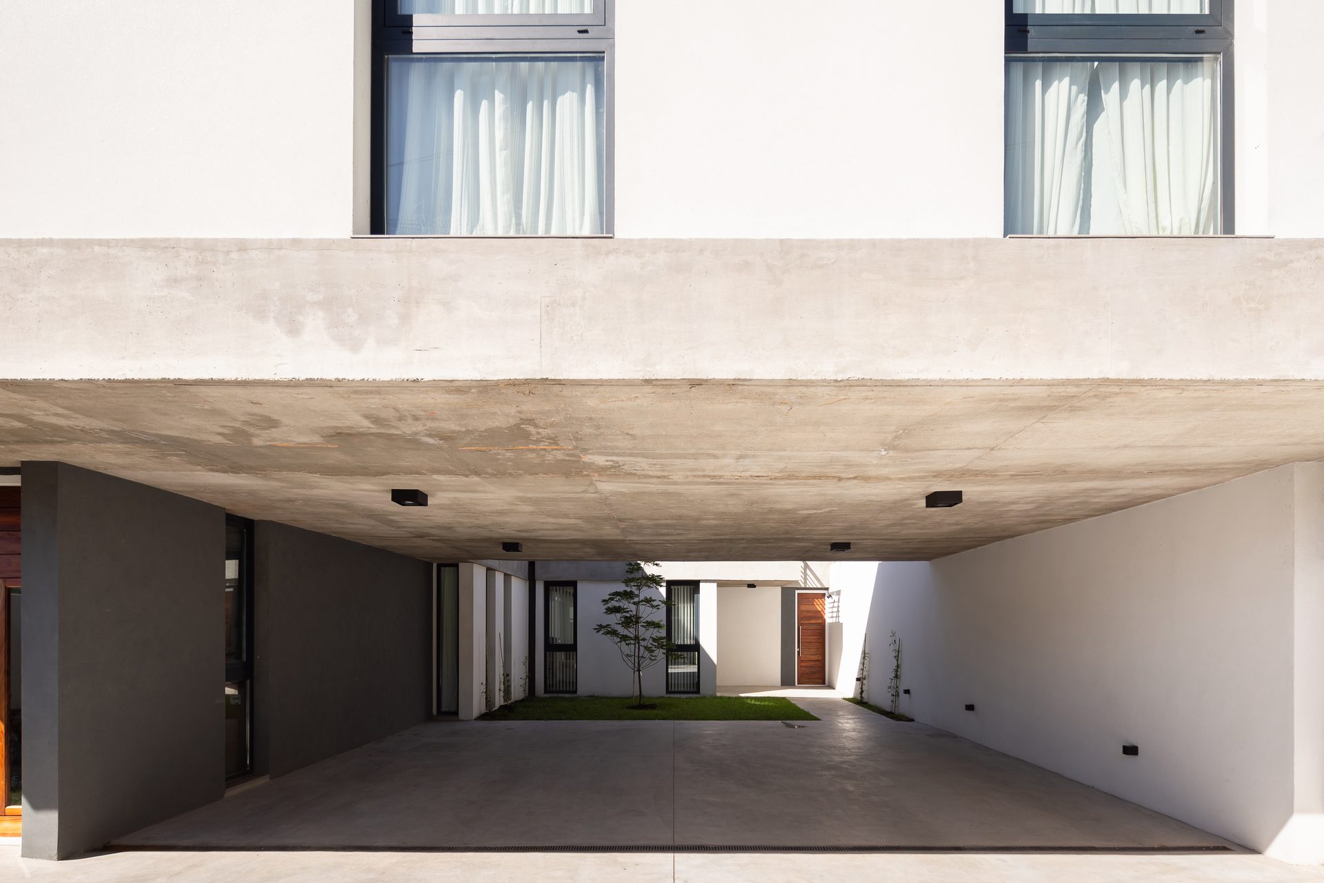 Larrea Houses · Vivienda multifamiliar · Hasta 3 niveles · Mar del Plata, Argentina — image 4 of 23