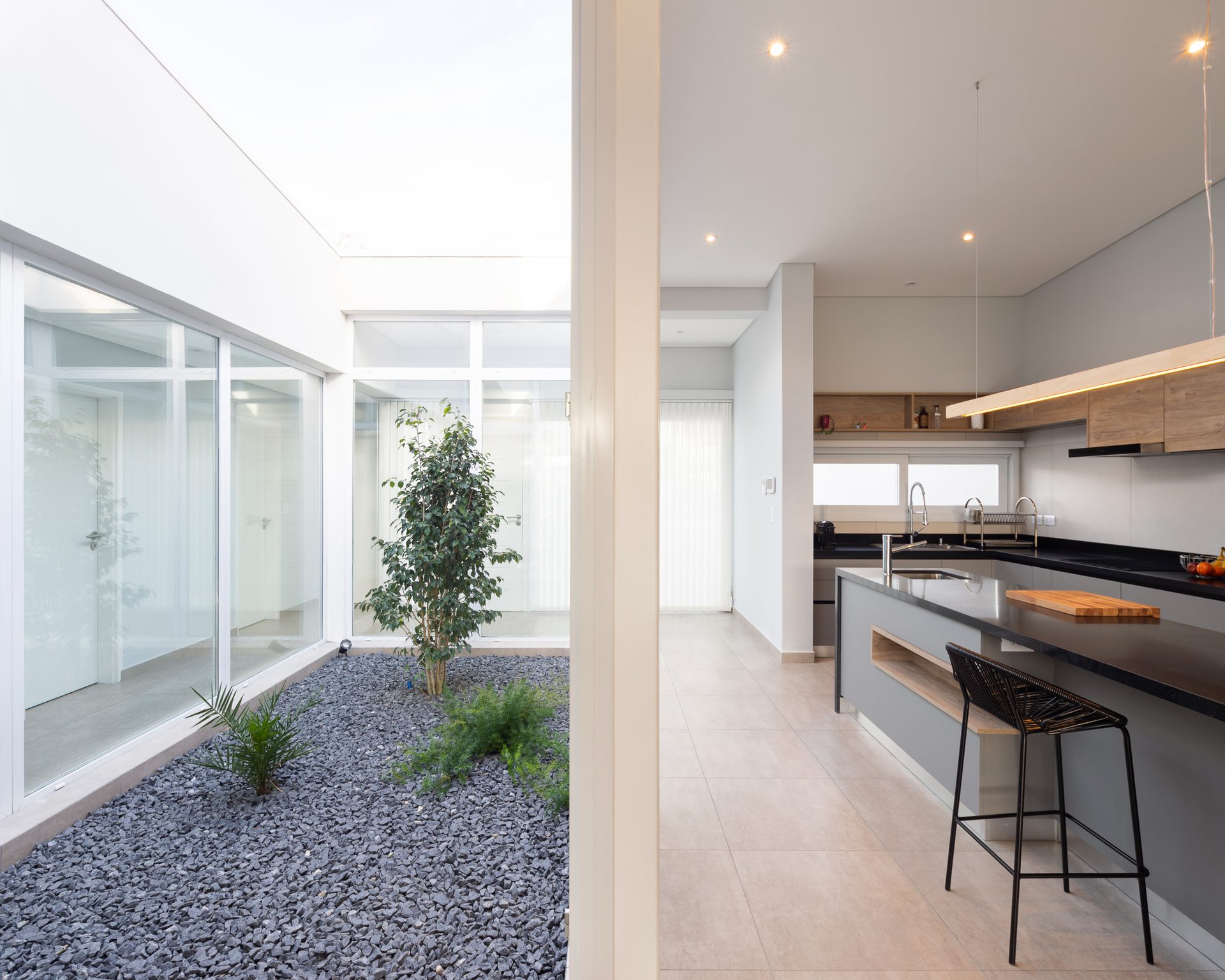 DLM House · Houses · Mar del Plata, Argentina — image 6 of 10