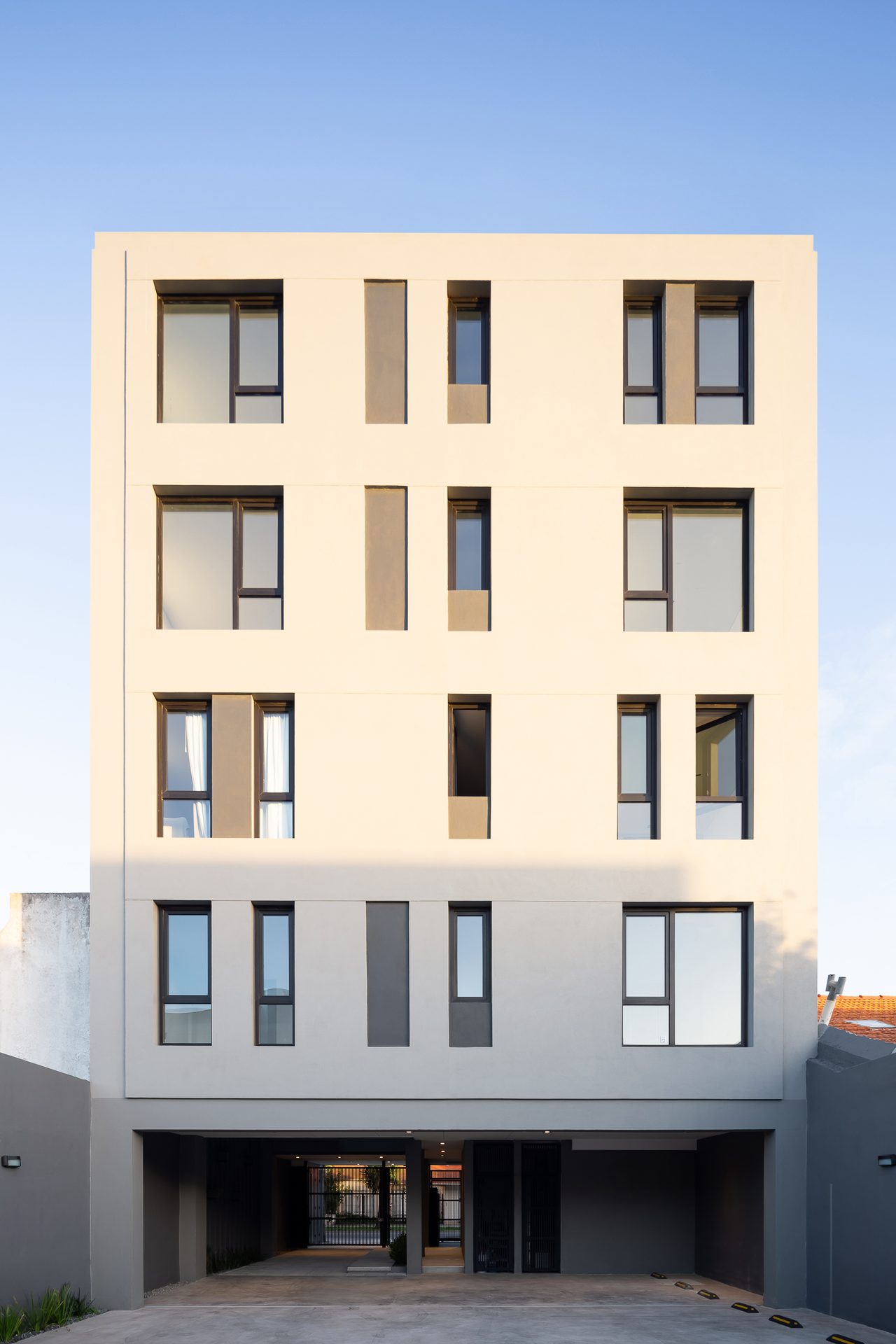 Driza Latitud · High-rise Building · Residential · Mar del Plata, Argentina — image 48 of 77