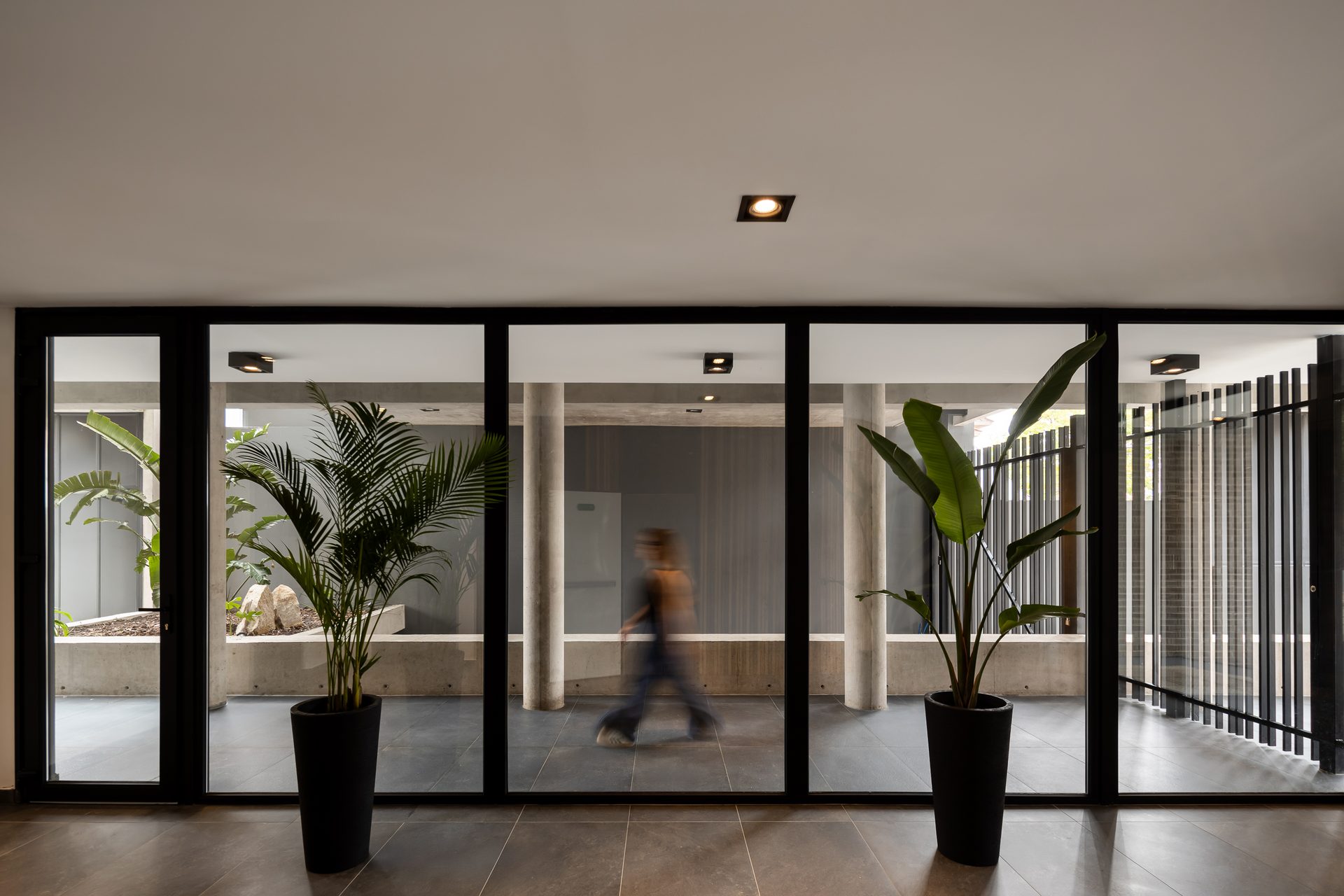 Driza Temple · High-rise Building · Residential · Mar del Plata, Argentina — image 13 of 62