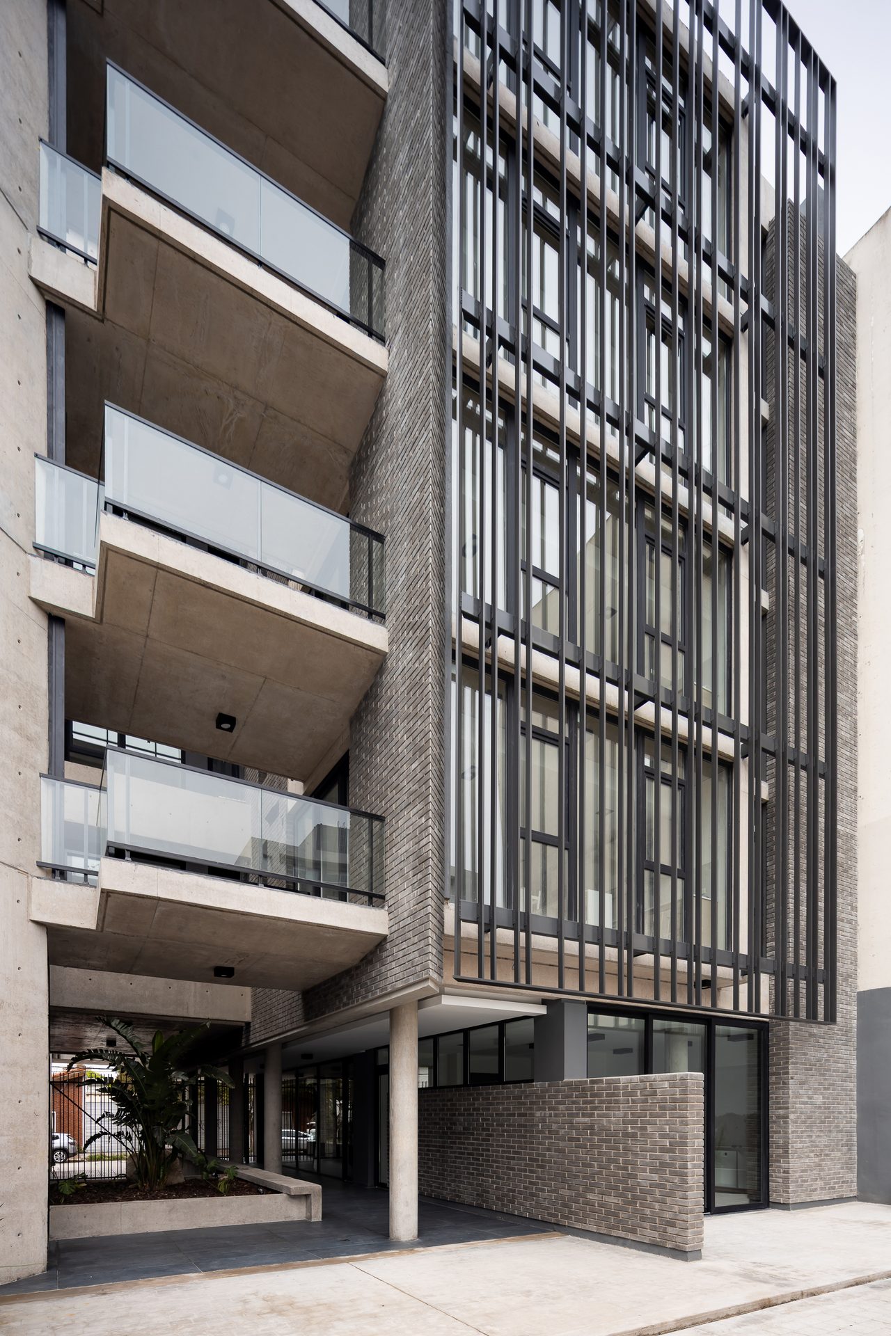 Driza Temple · High-rise Building · Residential · Mar del Plata, Argentina — image 20 of 62