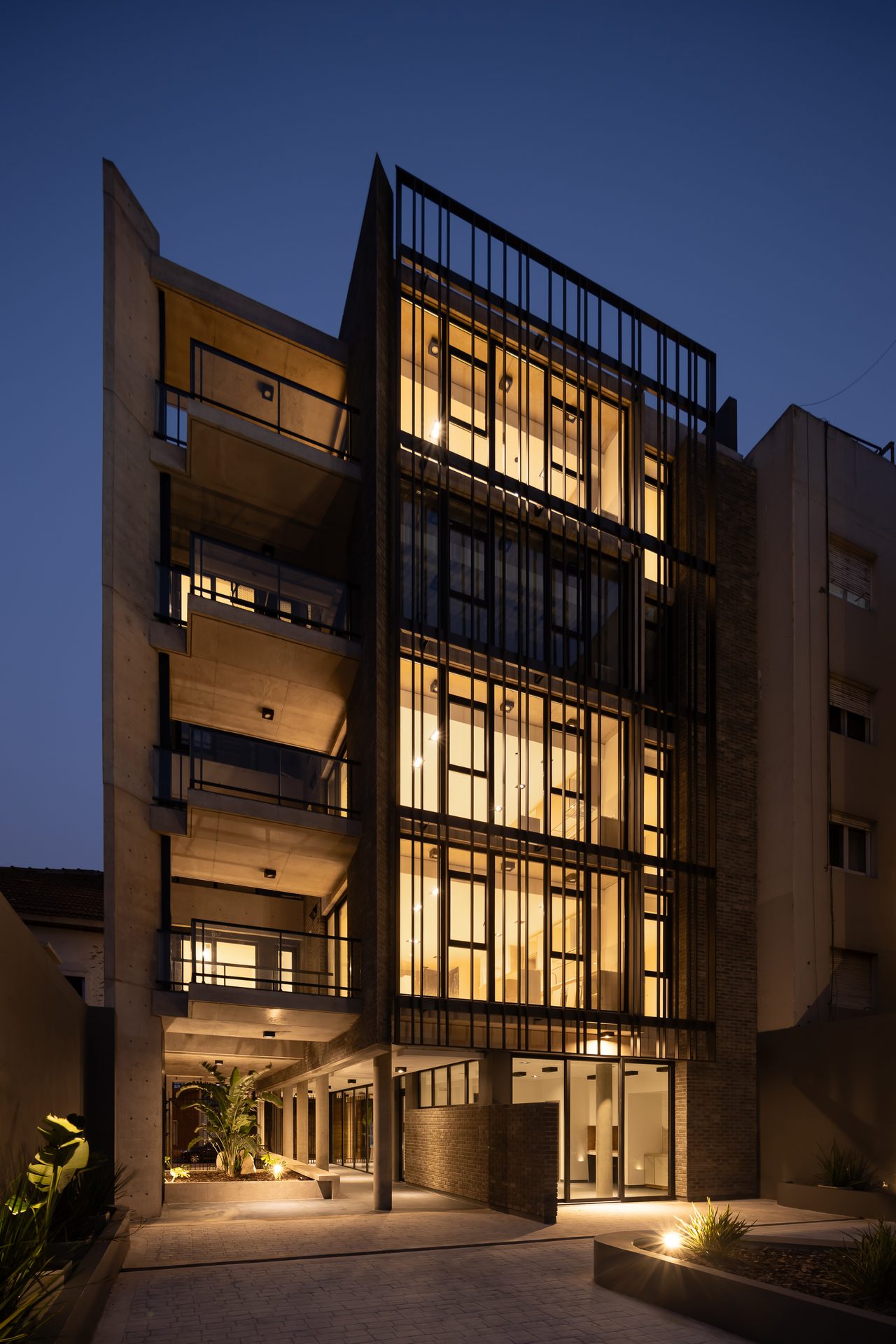 Driza Temple · High-rise Building · Residential · Mar del Plata, Argentina — image 55 of 62