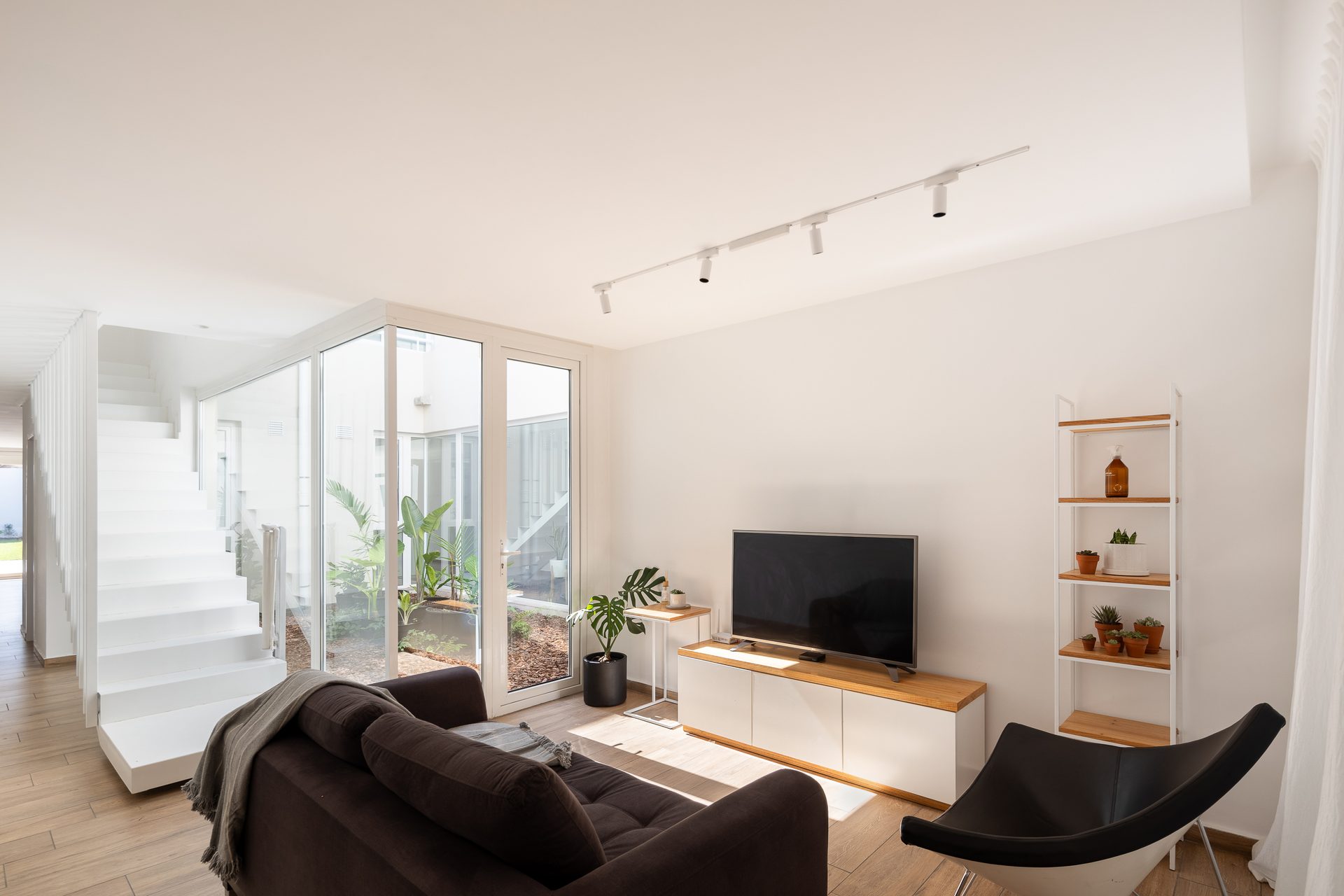 Larrea Duplex · Housing · Duplex · Mar del Plata, Argentina — image 8 of 38