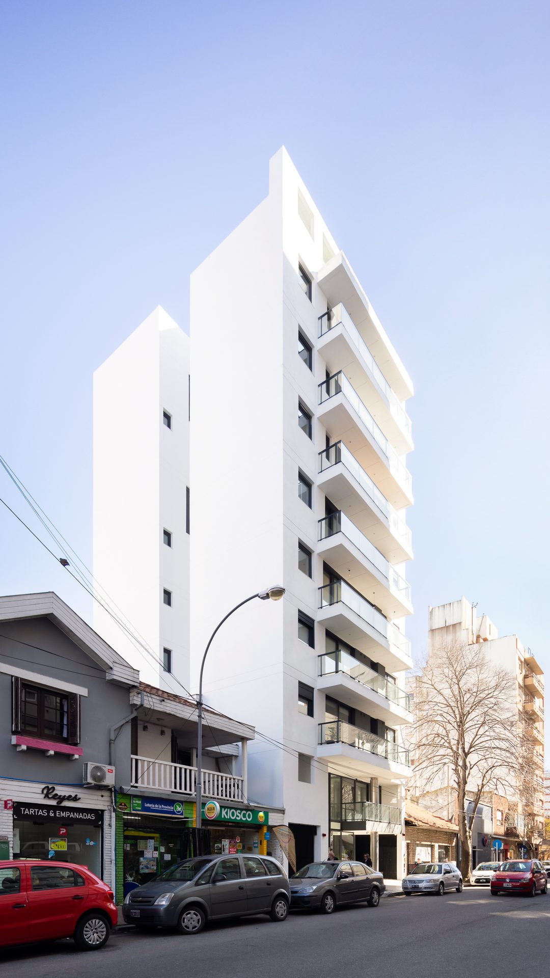 Alberti Building · High-rise Building · Residential · Mar del Plata, Argentina — image 5 of 37