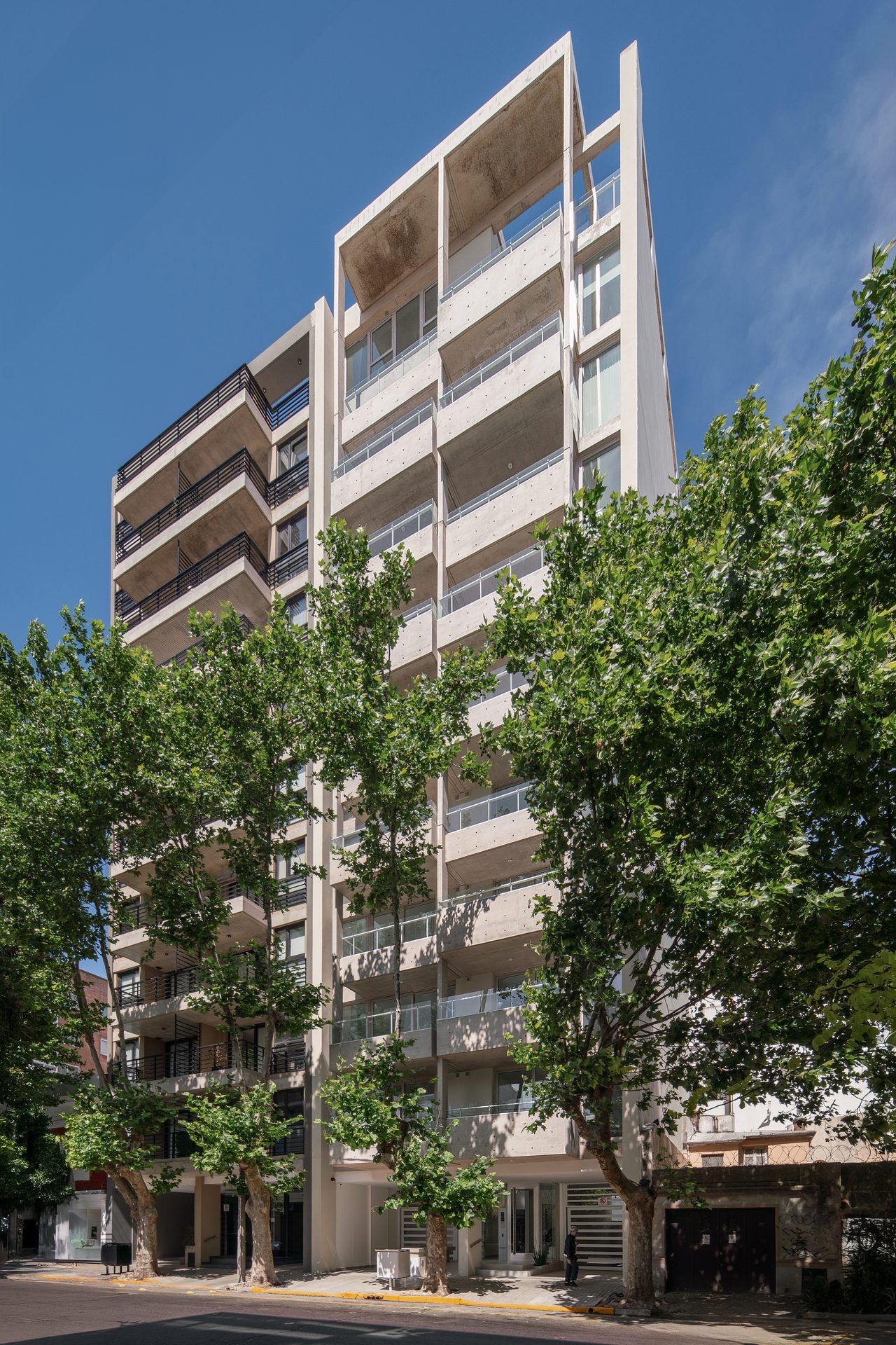 Building B9 · High-rise Building · Residential · Mar del Plata, Argentina — image 3 of 13
