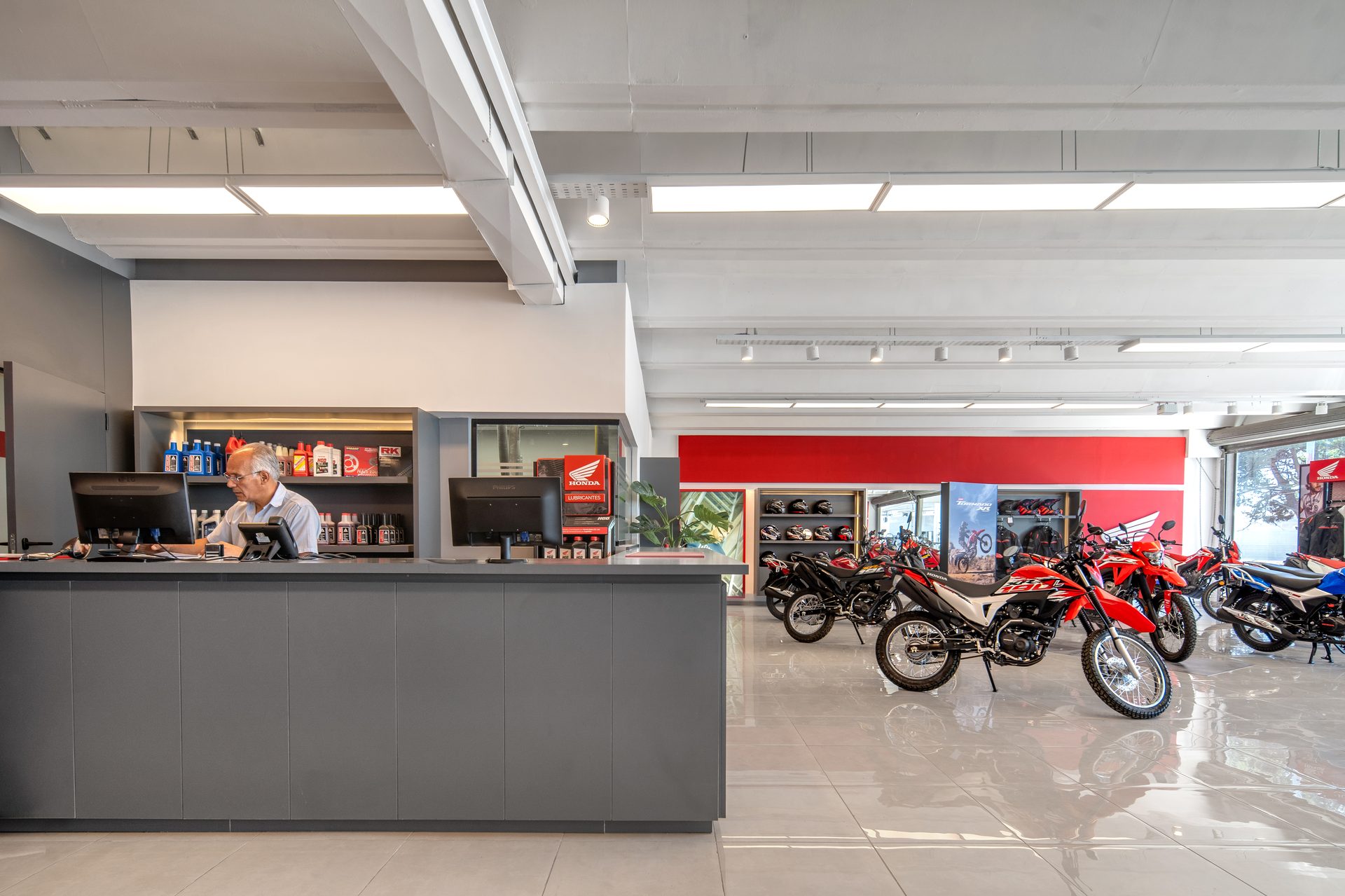 Honda Porta · Local comercial · Mar del Plata, Argentina — image 29 of 45