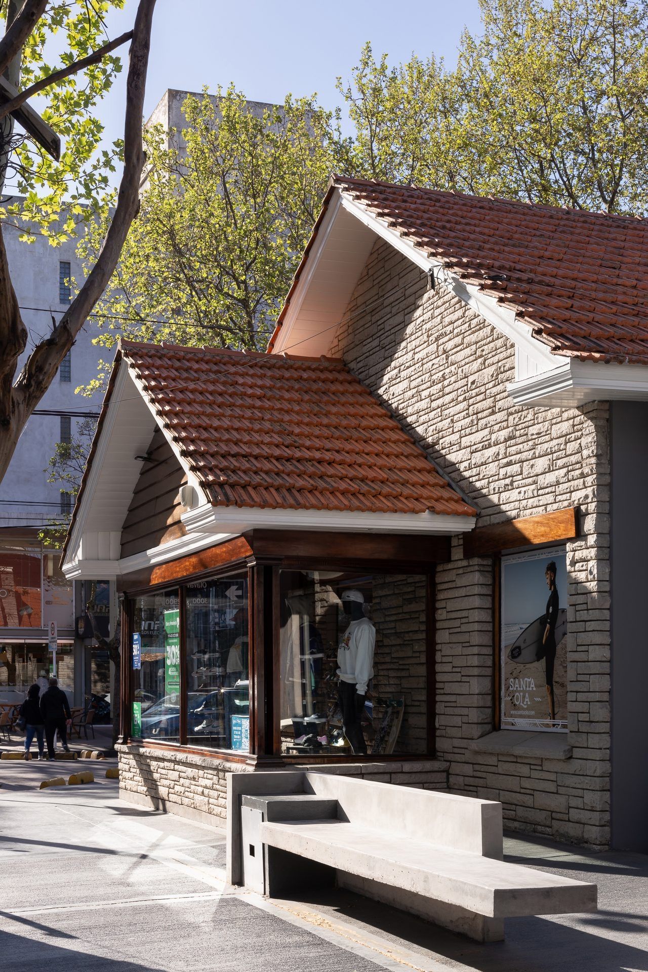 Santa Ola Store · Commercial space · Heritage intervention · Mar del Plata, Argentina — image 20 of 78
