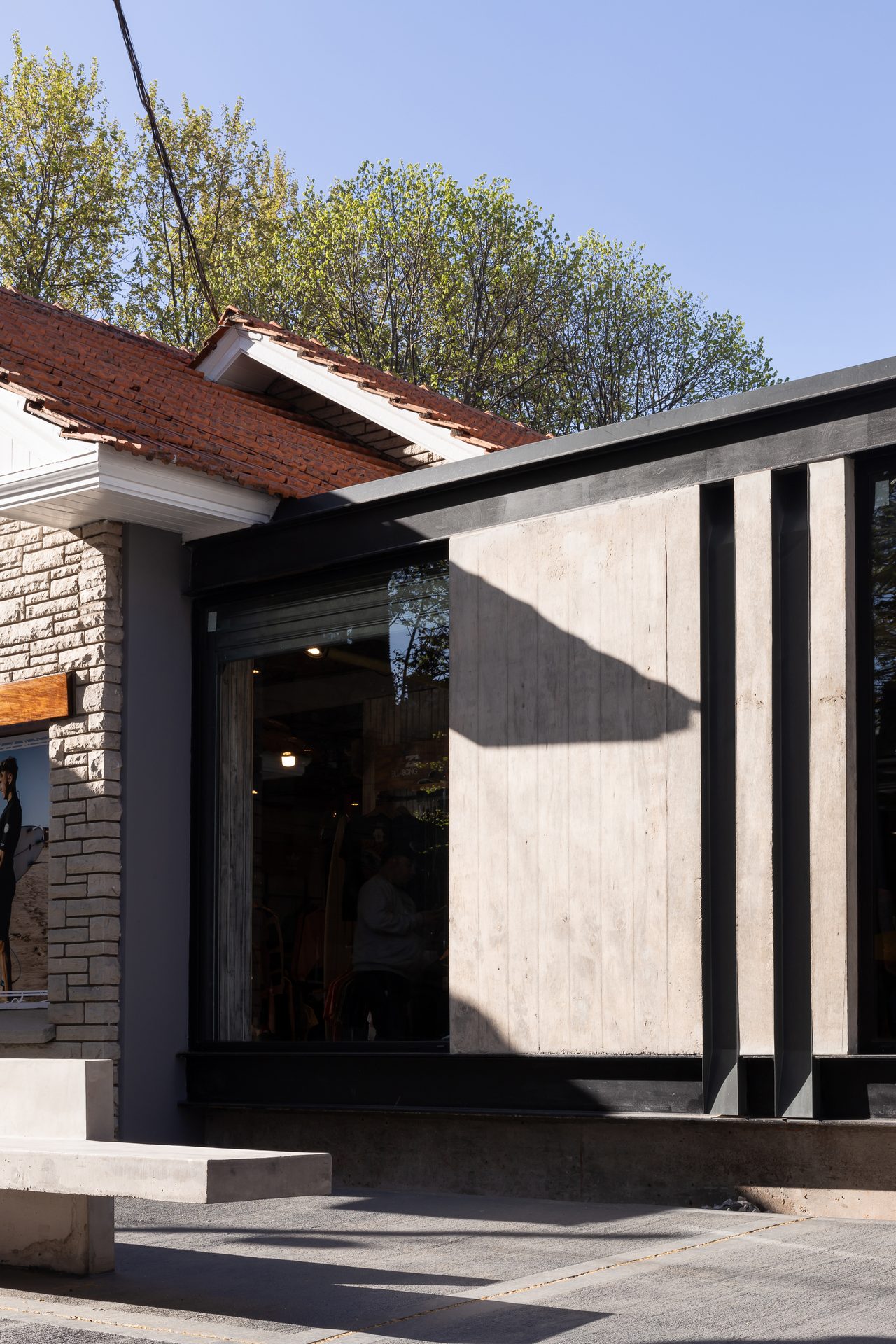 Santa Ola Store · Commercial space · Heritage intervention · Mar del Plata, Argentina — image 21 of 78