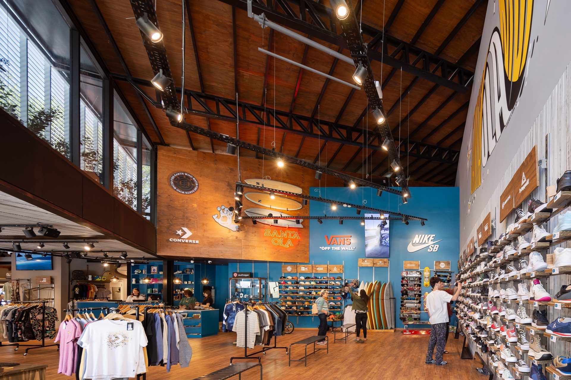Santa Ola Store · Commercial space · Heritage intervention · Mar del Plata, Argentina — image 31 of 78