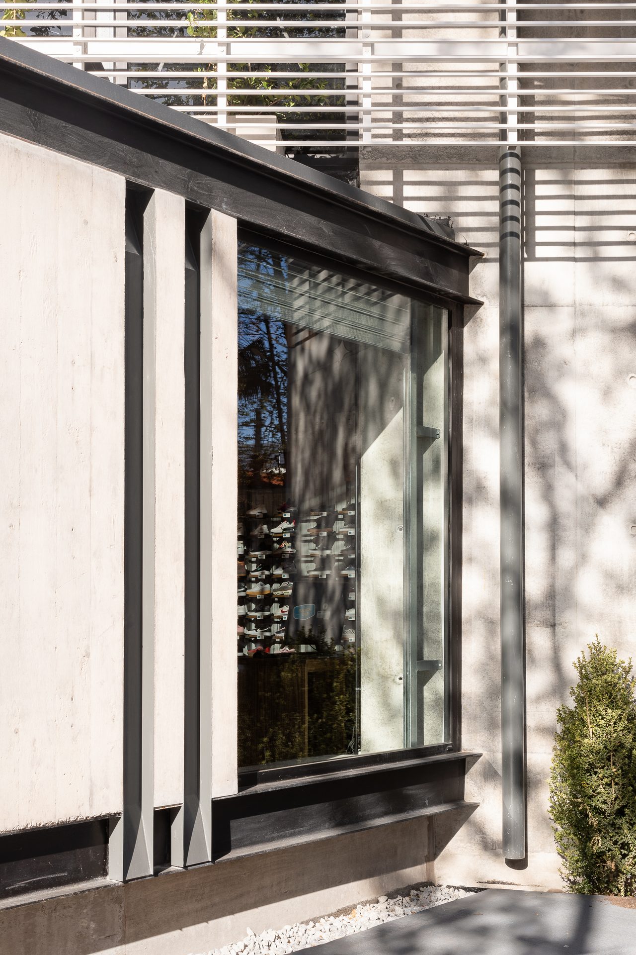 Santa Ola Store · Commercial space · Heritage intervention · Mar del Plata, Argentina — image 9 of 78